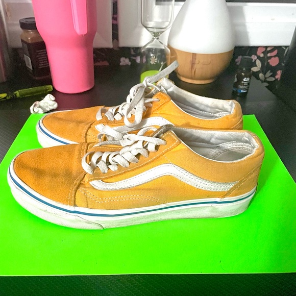 Suede and canvas yellow Vans women’s size 8 - Picture 2 of 6